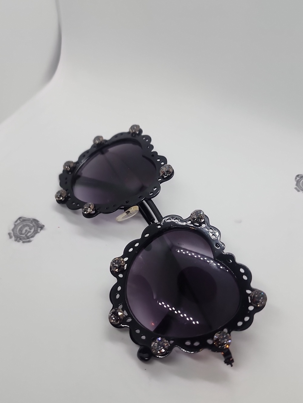 GASOLINE GLAMOUR LOVELACE RAPTURE HEART GLASSES πππ - Picture 5 of 8